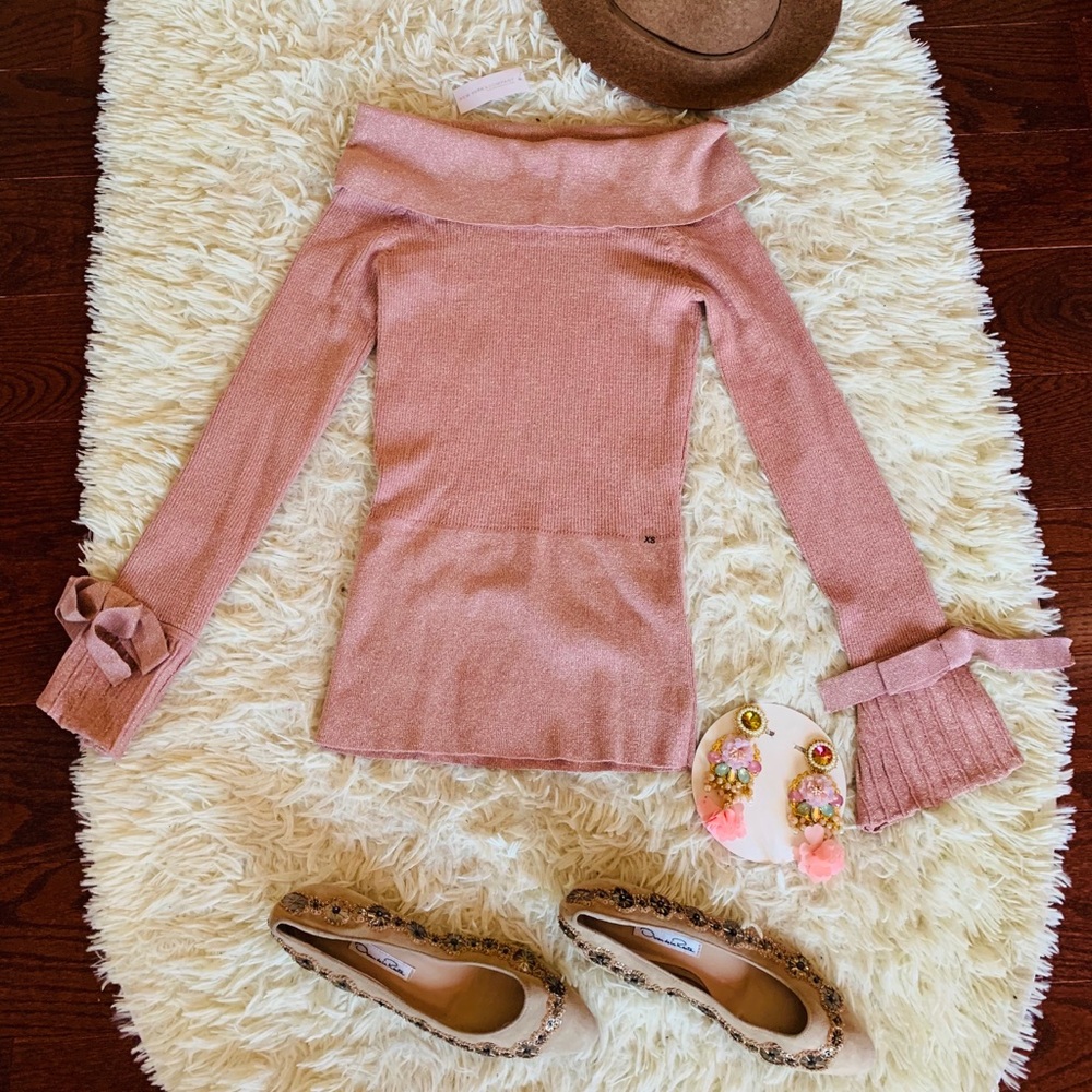 New York & Company pink off the shoulders sweater.